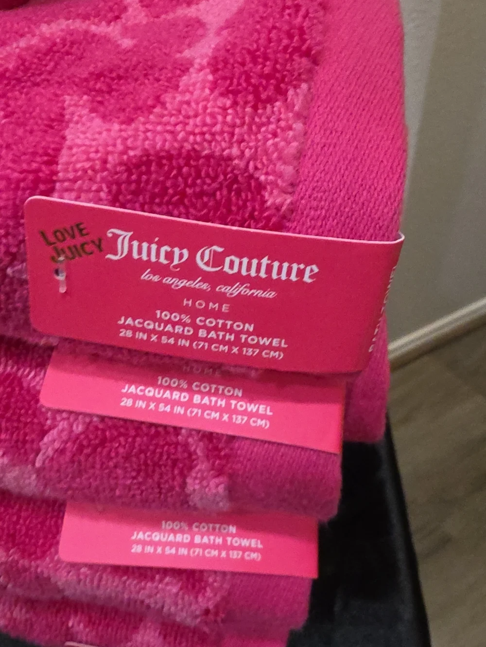 Juicy Couture Home Hot Pink Leopard Print 100% Cotton Jacquard Bath/Hand Towels